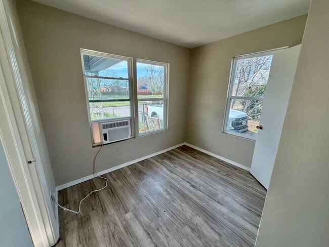 Photo - 2 bed cute home