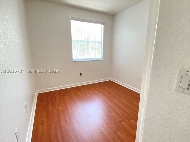 Photo - 1658 SE 28th Ct Unit 201