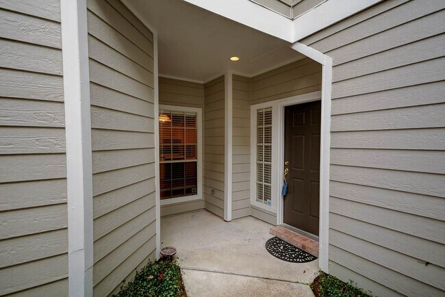 Photo - 7 N Spiral Vine Cir