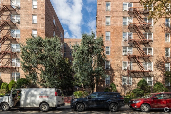 Photo - Blossom Gardens Apartments