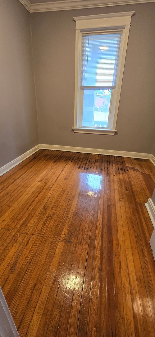 Photo - Spacious Two Bedroom Condo in the Barwick-Large Kitchen-Renovated Bathroom