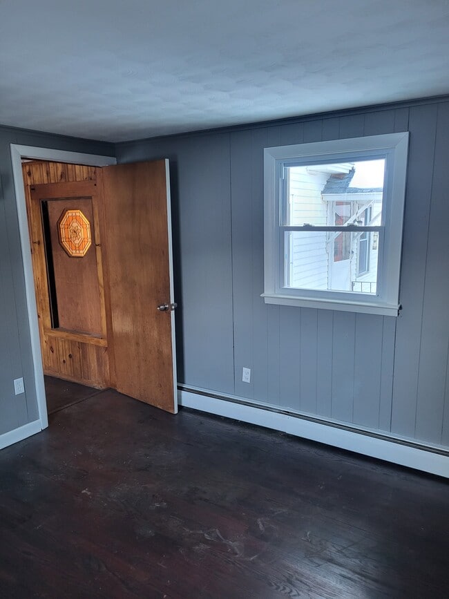 Photo - 107 Meadow St