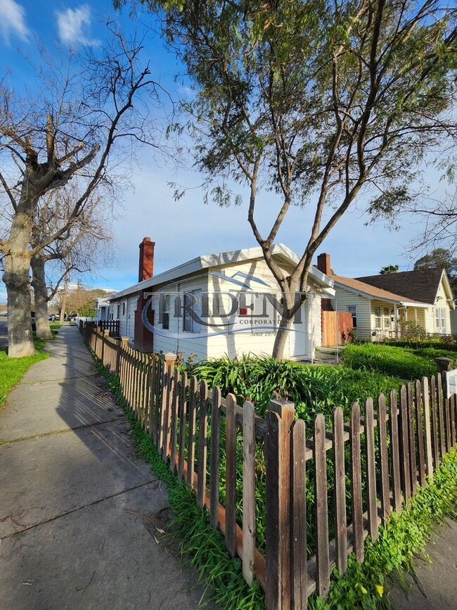 831 I St