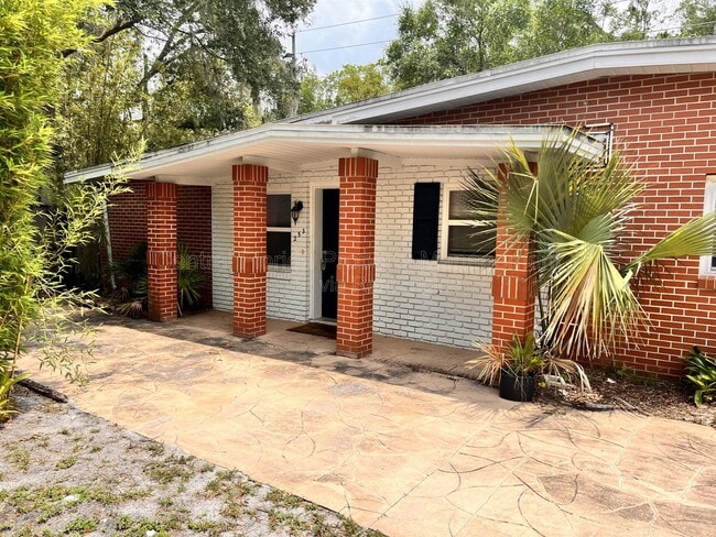 Photo - 253 Ashwood Dr