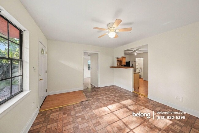 Photo - 6719 N 11th St