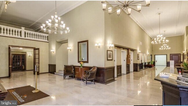 Photo - 1324 Locust St Unidad 501