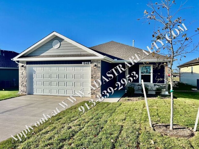 Brand NEW!! Spacious 4 Bed 2 Bath Home in ... - Brand NEW!! Spacious 4 Bed 2 Bath Home in ...