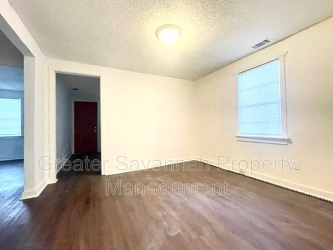 Photo - 1312 Love St