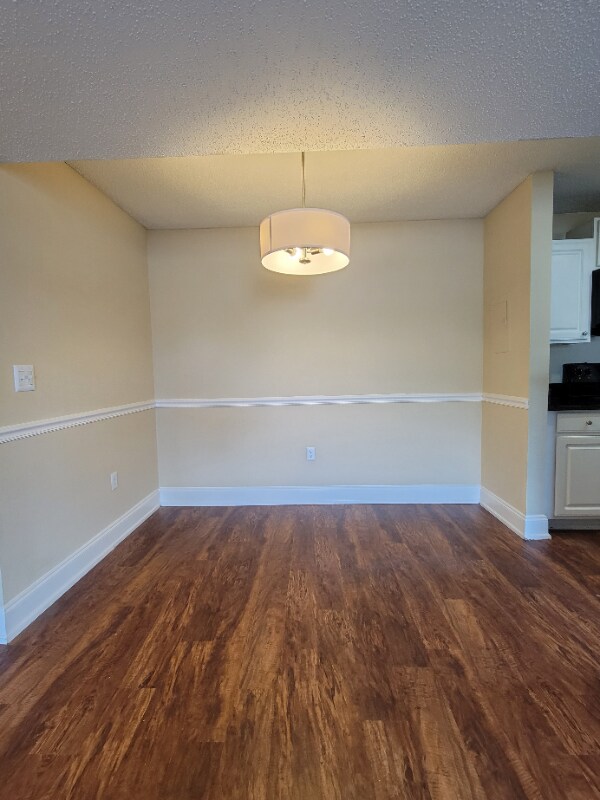 Photo - 6161 Memorial Hwy