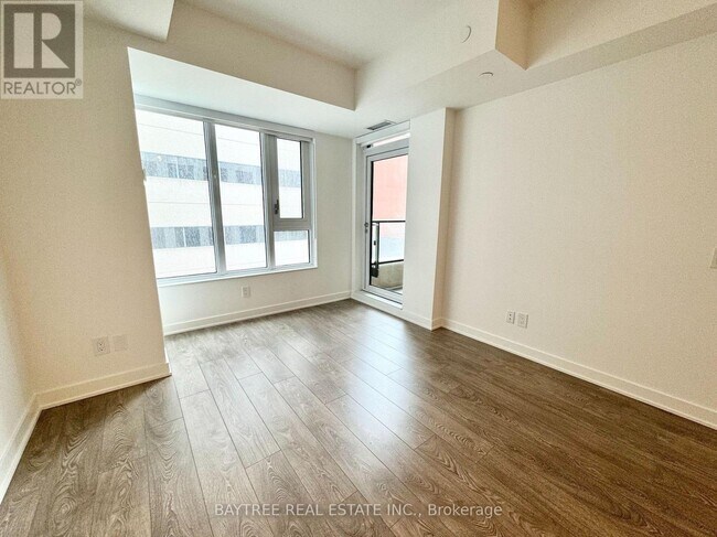 Photo - 543 Richmond St W Unit 543