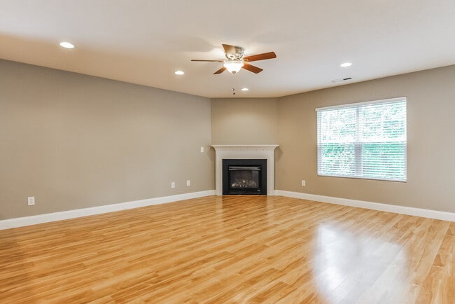 Photo - 2252 Ballston Pl