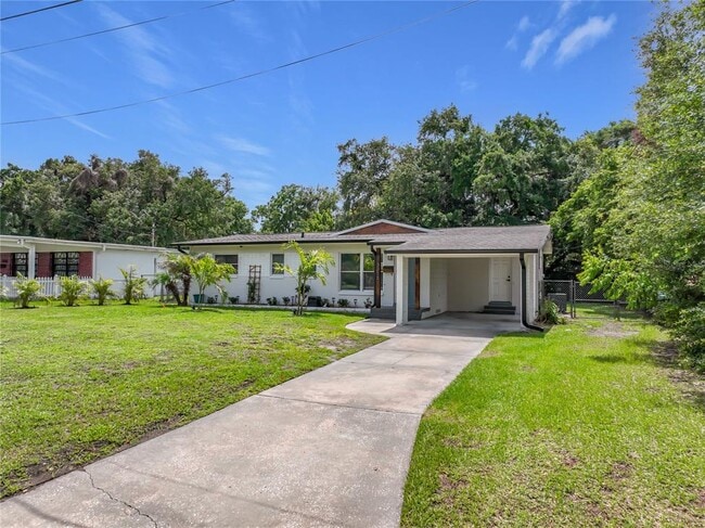 Photo - 3012 Rogan Rd
