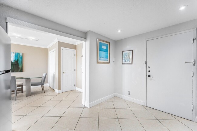 Photo - 1600 S Ocean Dr Unidad 7h