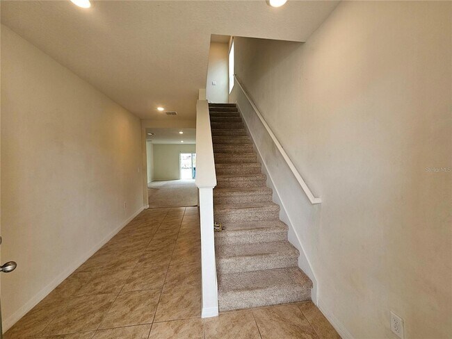 Photo - 1387 Berry Ln