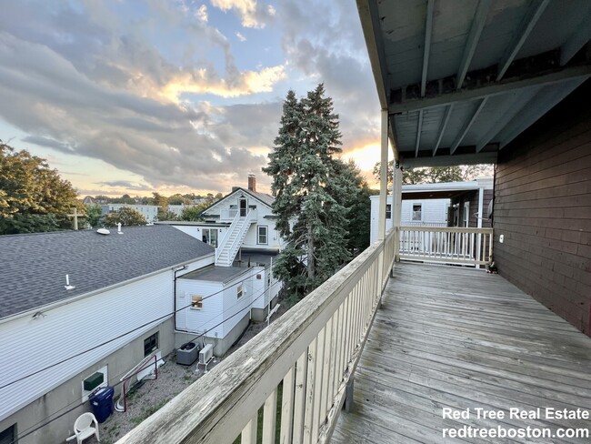 Photo - 15 Romsey St Unit 3