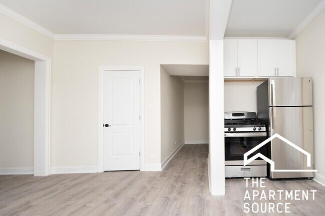 Photo - 327 Kedzie St Unit 2