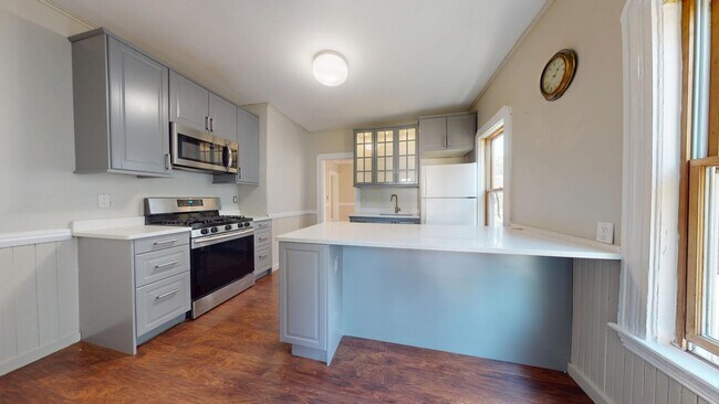 Photo - 85 Lowden Ave Unit 2