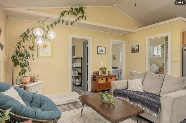 2505 Maria St Unidad Cabin B