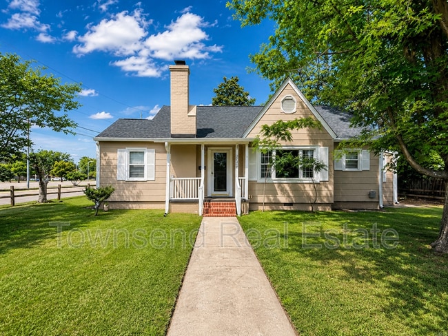 Building Photo - 2534 McNeill Cir