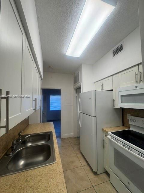 Photo - 18336 NW 68th Ave Unidad C