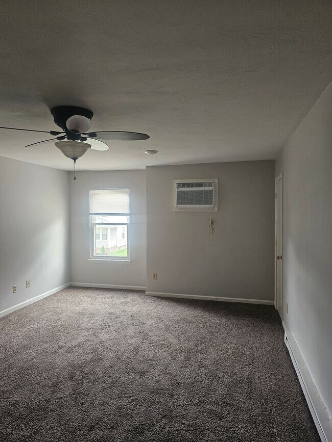 Photo - 420 Pendleton St Unit 420 D Pendleton St