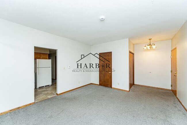 Photo - 23 8th St NW Unidad 2