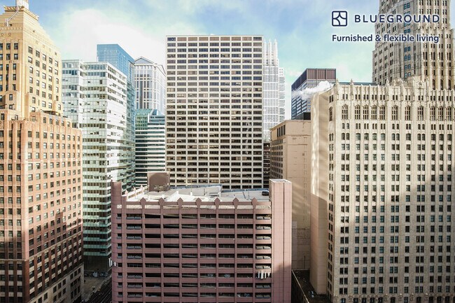 Photo - 215 W Lake St Unidad FL21-ID1176