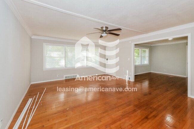 Photo - 3902 Commander Dr