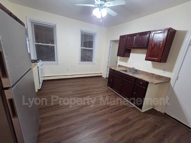 Photo - 87 Lydia St Unit 2