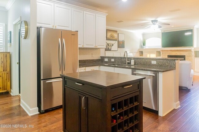 Photo - 904 Gallier Pl