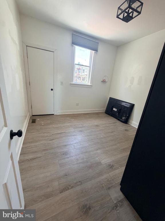 Photo - 617 E Locust Ave