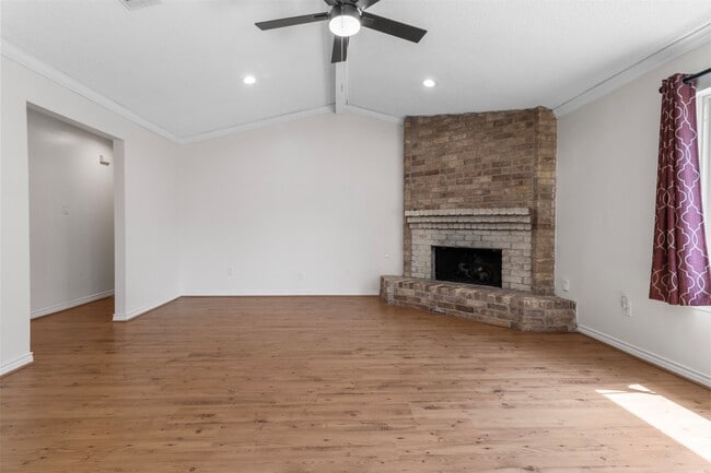 Photo - 16319 Pitch Pine Dr