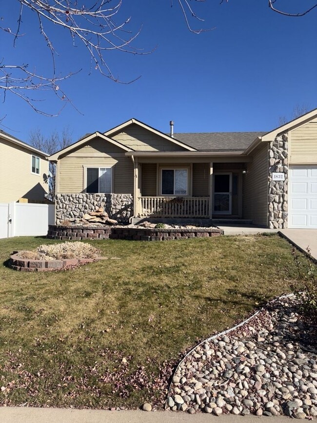 Photo - Spacious 5 Bedroom, 3 Bath Ranch Home with 2-Car Garage