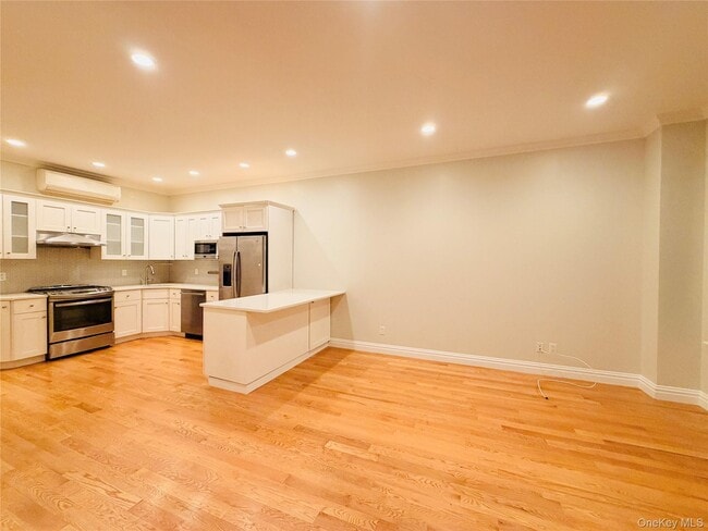 Building Photo - 382 Bergen St Unit 2