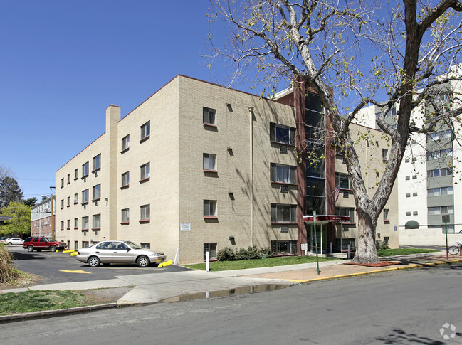 Building Photo - The Ogden Arms at 945 Ogden Rental