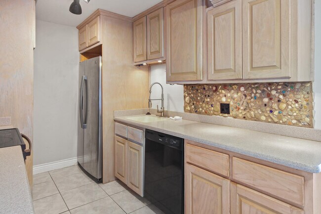 Photo - 689 NE 6th Ct Unit 104