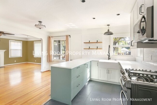 Photo - 7061 N. University-