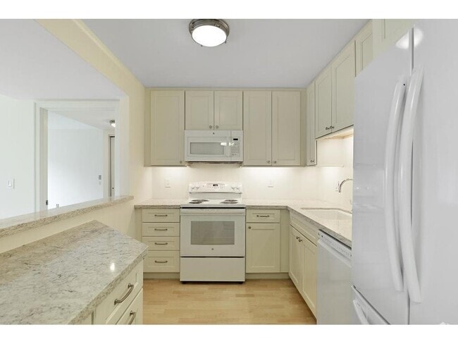 Building Photo - 1425 W 28th St Unit 108 Rental