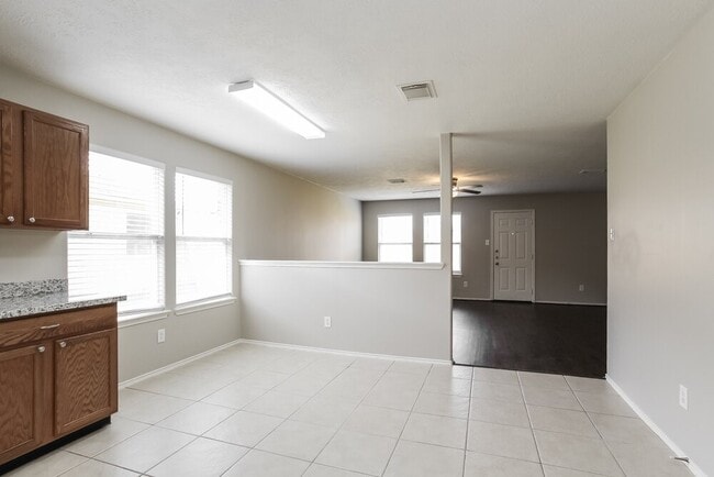 Building Photo - 4931 Winding View Ln