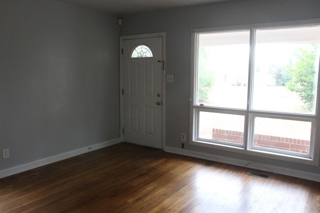 Photo - 1807 W Broad Ave