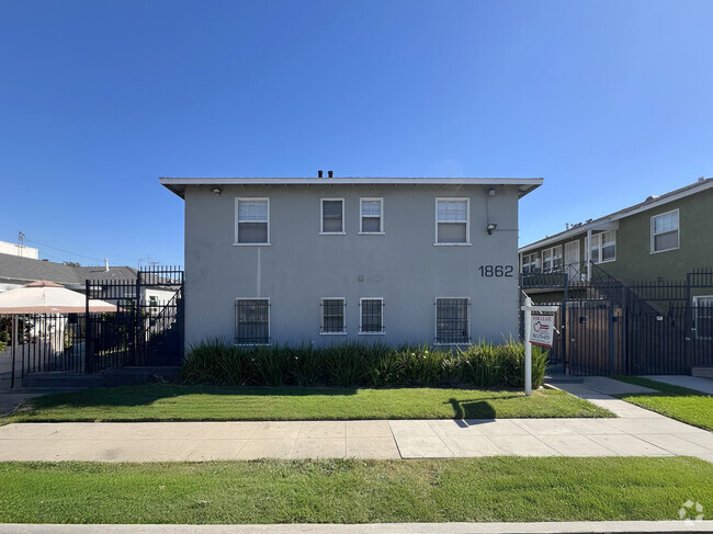 Building Photo - 1862 Magnolia Ave Unit B Rental