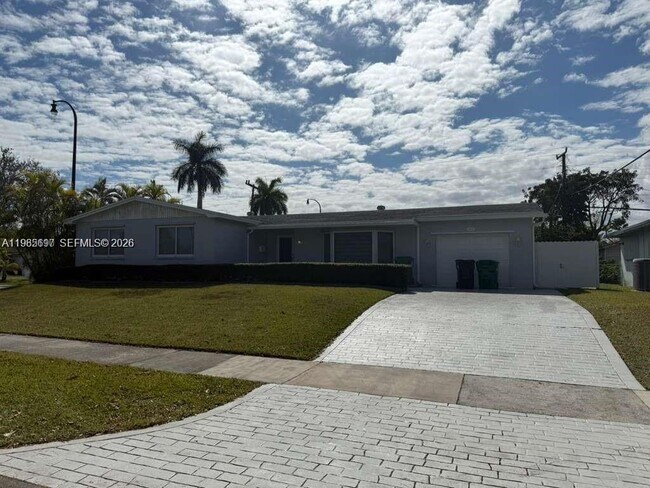 Photo - 19020 SW 91st Ave