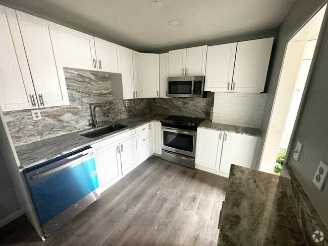 Building Photo - 115 Park Ave Rental