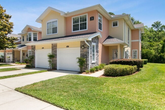 Fully Renovated 3BR/2.5BA Condo with Garag... - Fully Renovated 3BR/2.5BA Condo with Garag...