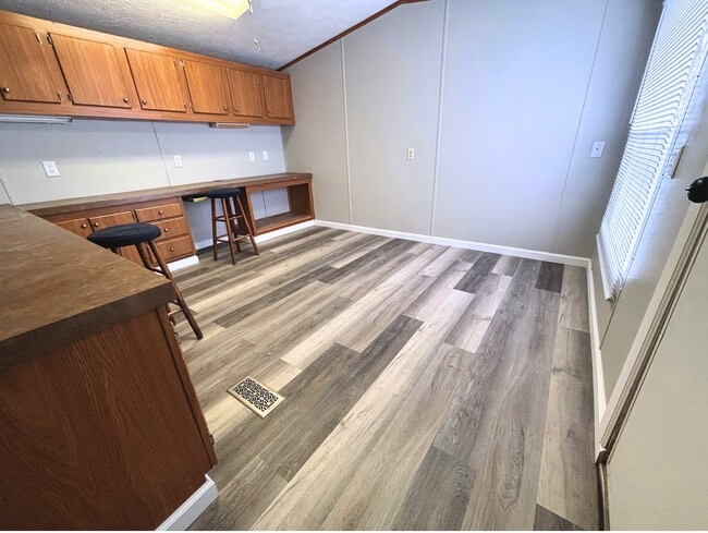Photo - 7019 Timber Ridge N