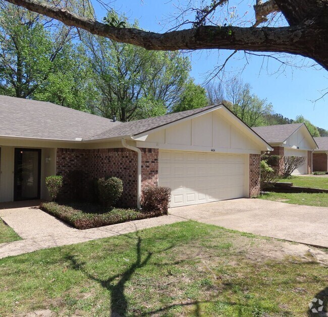 Building Photo - South Tyler! Spacious 3 Bedroom Duplex w/G... Rental