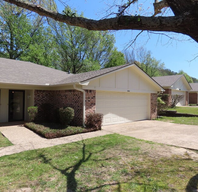 South Tyler! Spacious 3 Bedroom Duplex w/G... - South Tyler! Spacious 3 Bedroom Duplex w/G... House