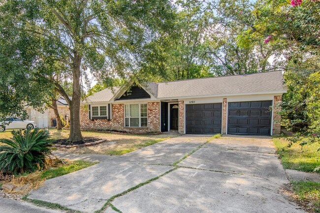 Building Photo - 12811 Sandy Hook Dr