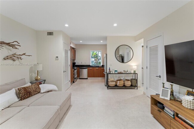Photo - 234 Meridian Ave