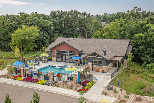 Clubhouse & Pool - Hidden Creek Residences Rental